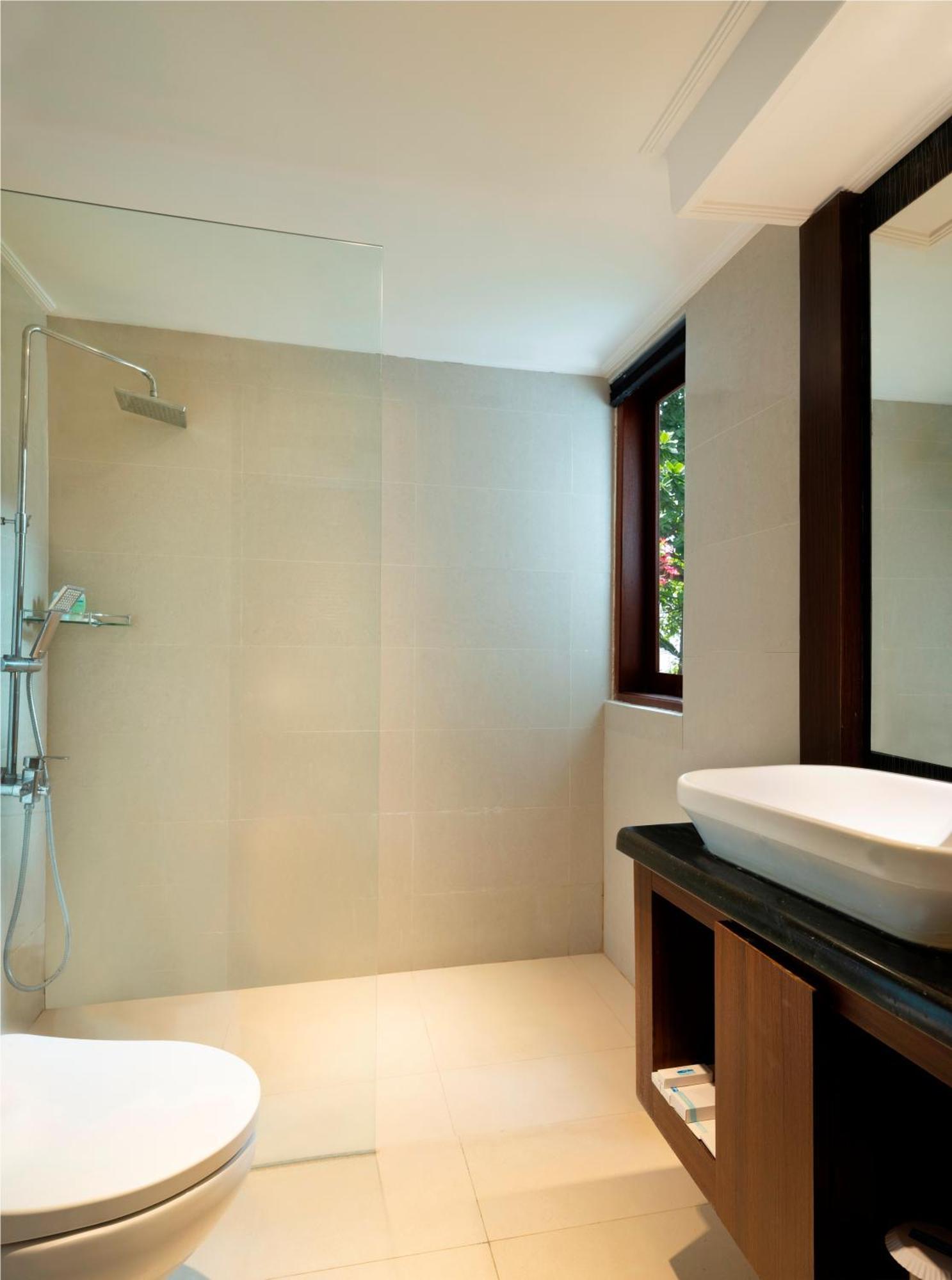 Mangsit Suites By Holiday Resort Lombok Ngoại thất bức ảnh
