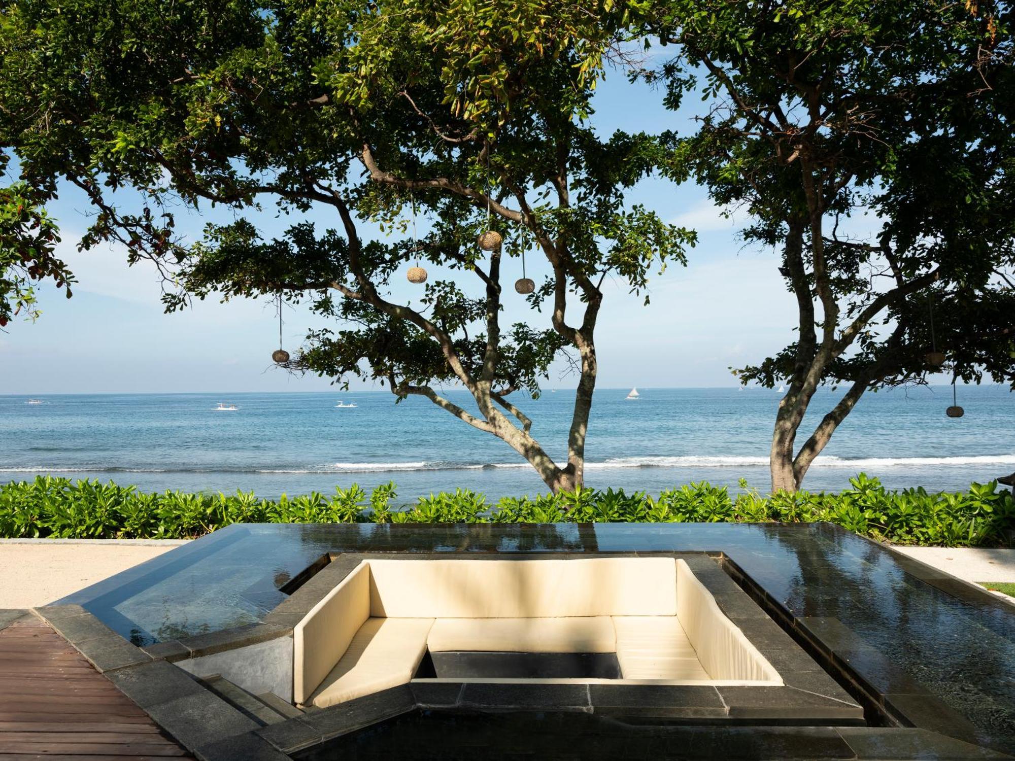 Mangsit Suites By Holiday Resort Lombok Ngoại thất bức ảnh