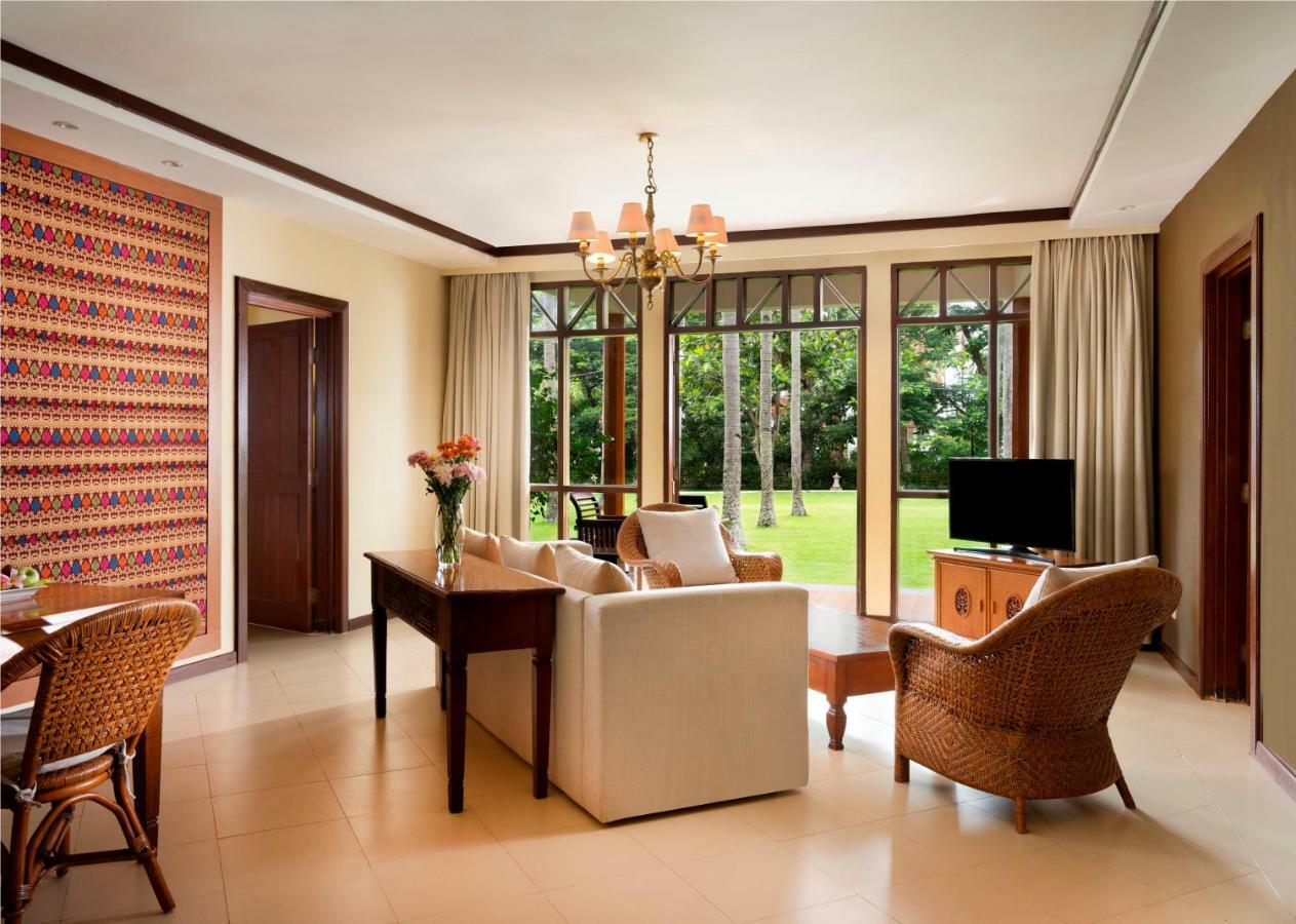 Mangsit Suites By Holiday Resort Lombok Ngoại thất bức ảnh