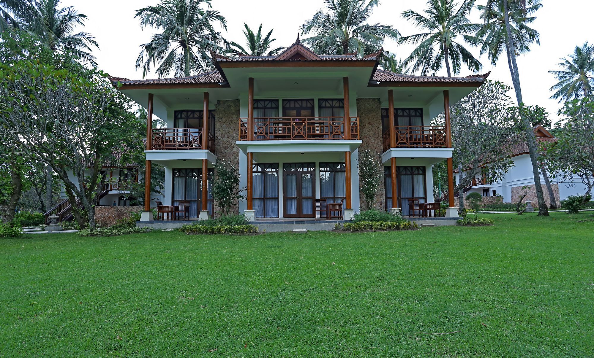 Mangsit Suites By Holiday Resort Lombok Ngoại thất bức ảnh